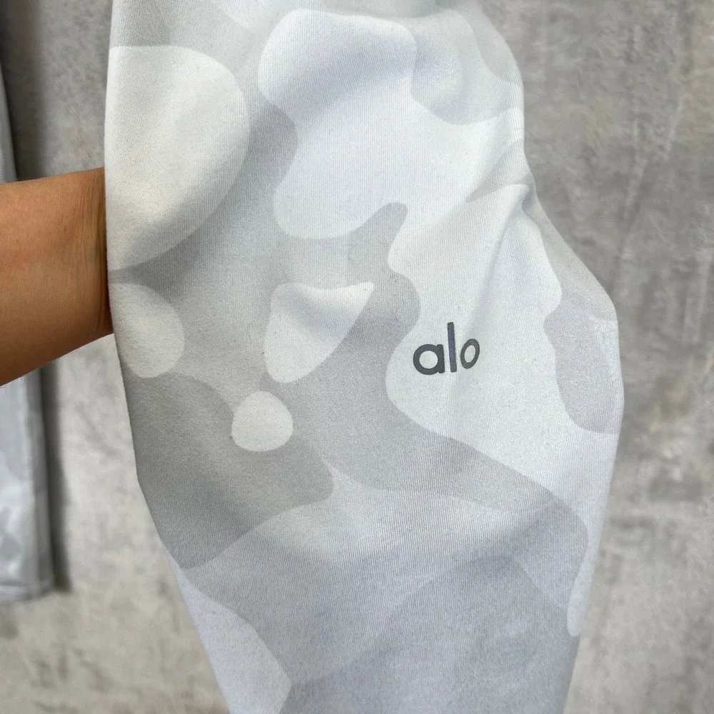 Alo Yoga Womens Camo High Waist Airbrush Leggings Grey White Size L Active *Read